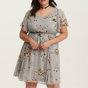 TORRID Gray Floral Midi Flutter Sleeve Fit & Flare Skater Chiffon Dress Sz 2X